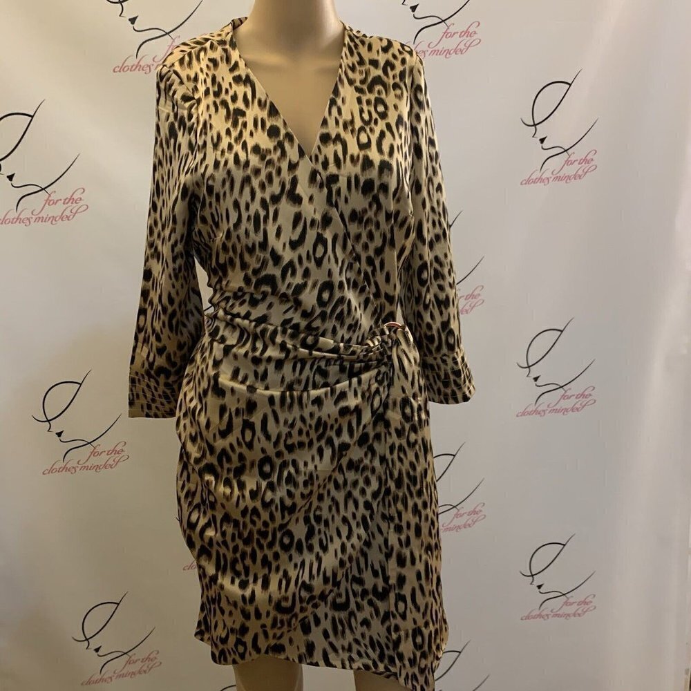 Fashion Nova. Size Medium. Tie Wrap Around Lined Dress. Side Pleats. B104.